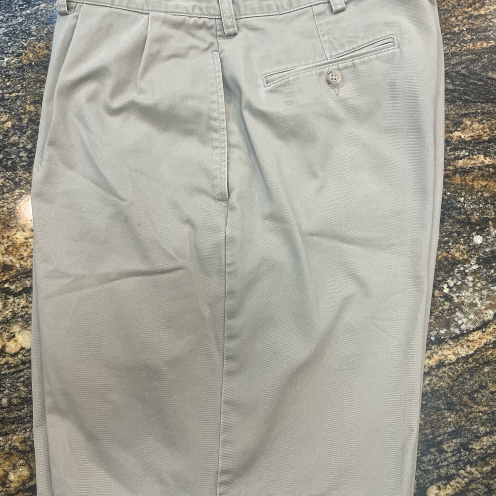 Ralph Lauren classic polo pleated kaki shorts